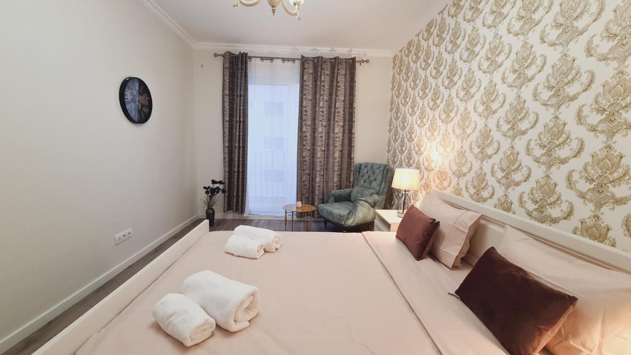 Apartamento 5* Luxury Near Avram Iancu Sq New. Private Parking Cluj-Napoca Exterior foto