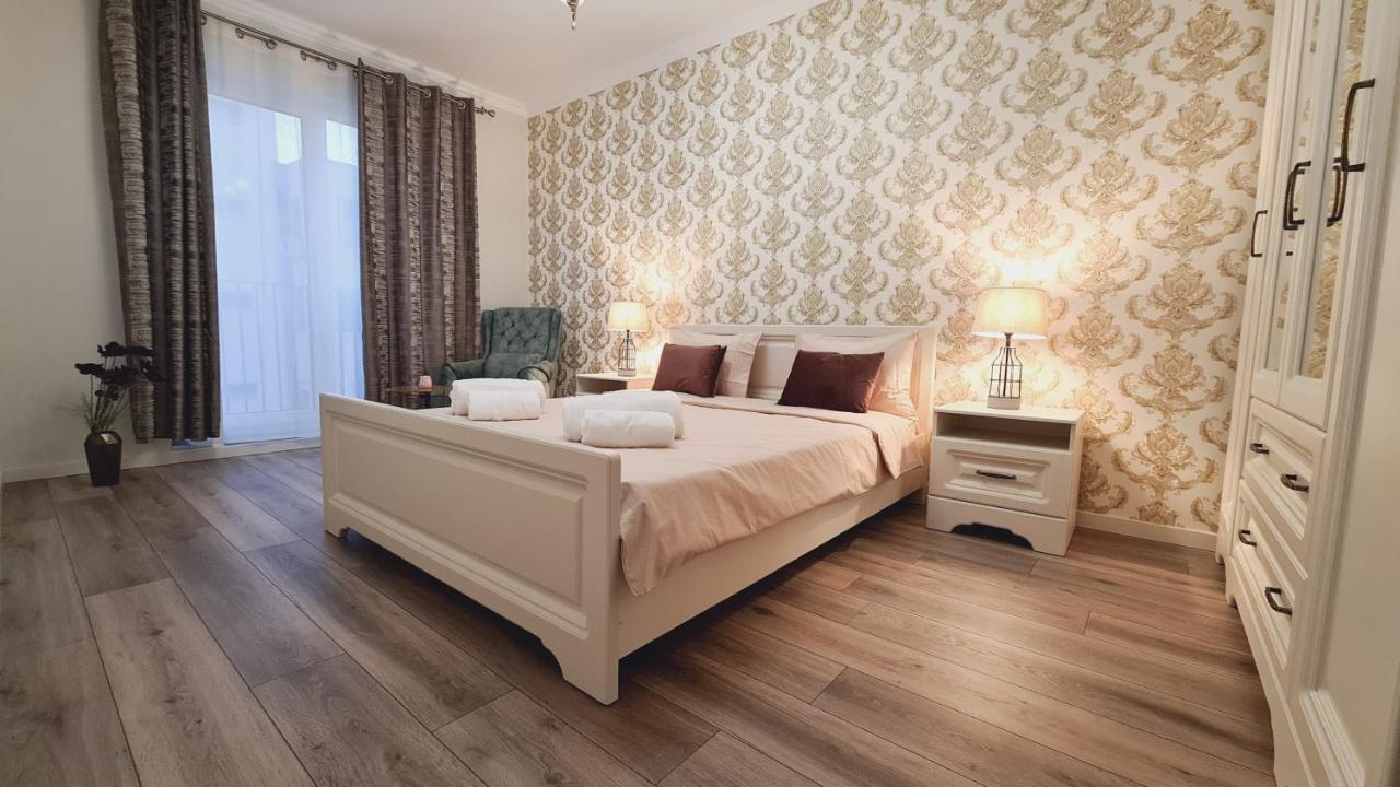 Apartamento 5* Luxury Near Avram Iancu Sq New. Private Parking Cluj-Napoca Exterior foto