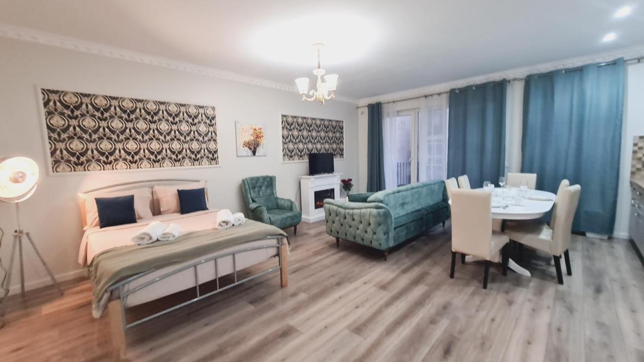 Apartamento 5* Luxury Near Avram Iancu Sq New. Private Parking Cluj-Napoca Exterior foto