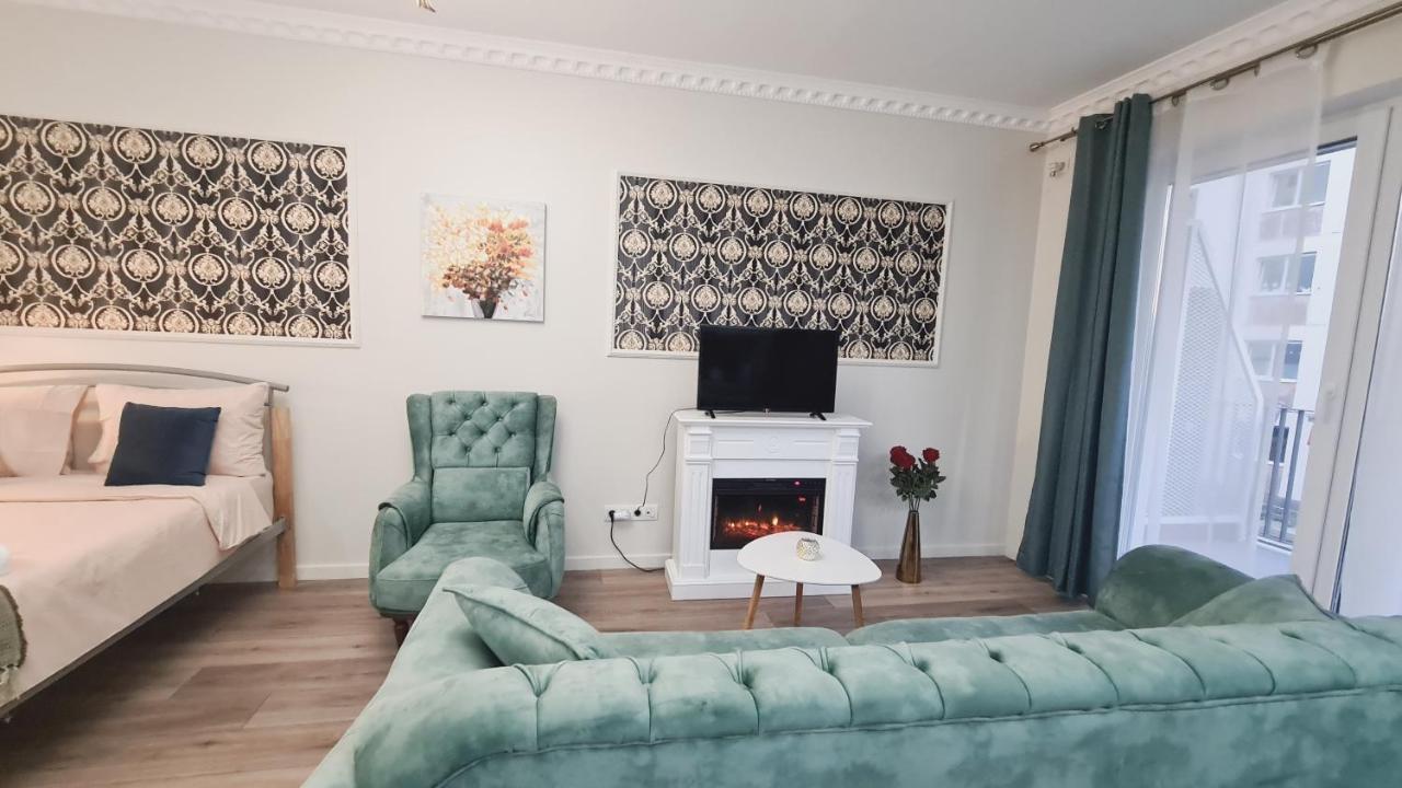 Apartamento 5* Luxury Near Avram Iancu Sq New. Private Parking Cluj-Napoca Exterior foto