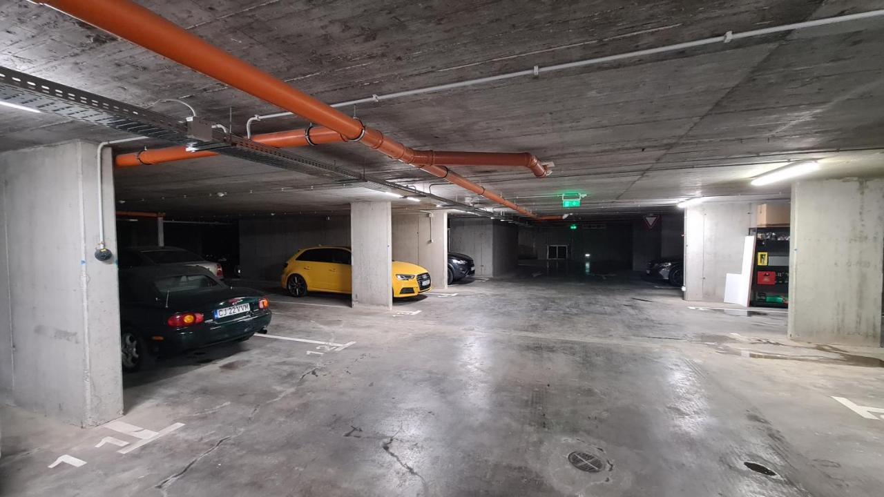 Apartamento 5* Luxury Near Avram Iancu Sq New. Private Parking Cluj-Napoca Exterior foto