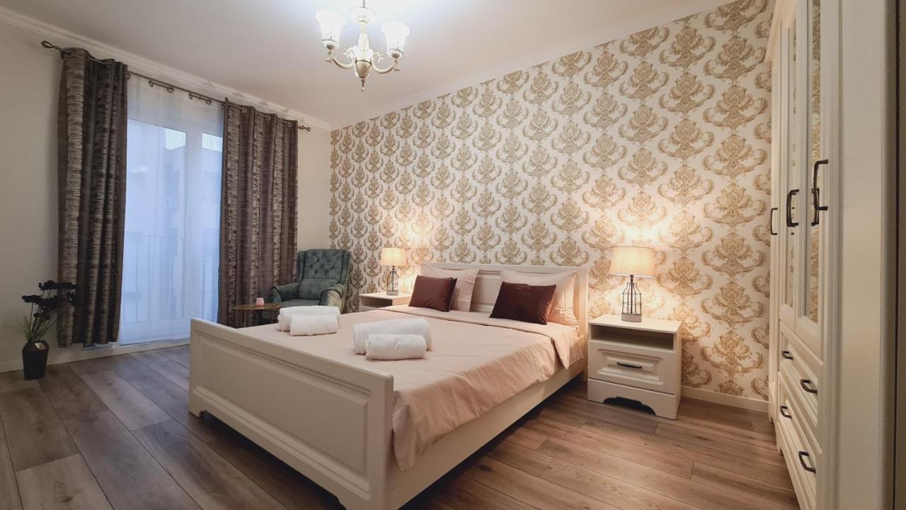 Apartamento 5* Luxury Near Avram Iancu Sq New. Private Parking Cluj-Napoca Exterior foto