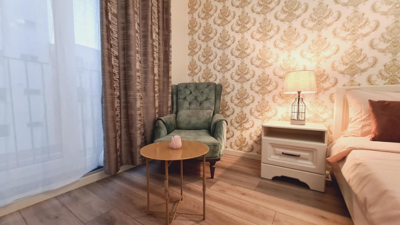 Apartamento 5* Luxury Near Avram Iancu Sq New. Private Parking Cluj-Napoca Exterior foto